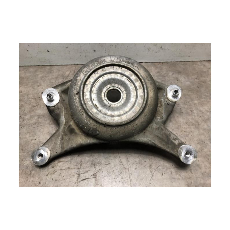 Bras de suspension superieur avant gauche AUDI A4 3 AVANT PHASE 1 BREAK d’occasion