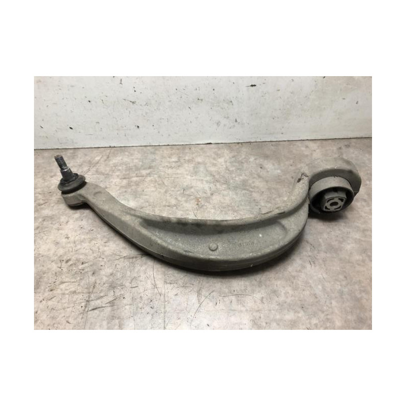 Bras de suspension superieur avant gauche AUDI A4 3 AVANT PHASE 1 BREAK d’occasion