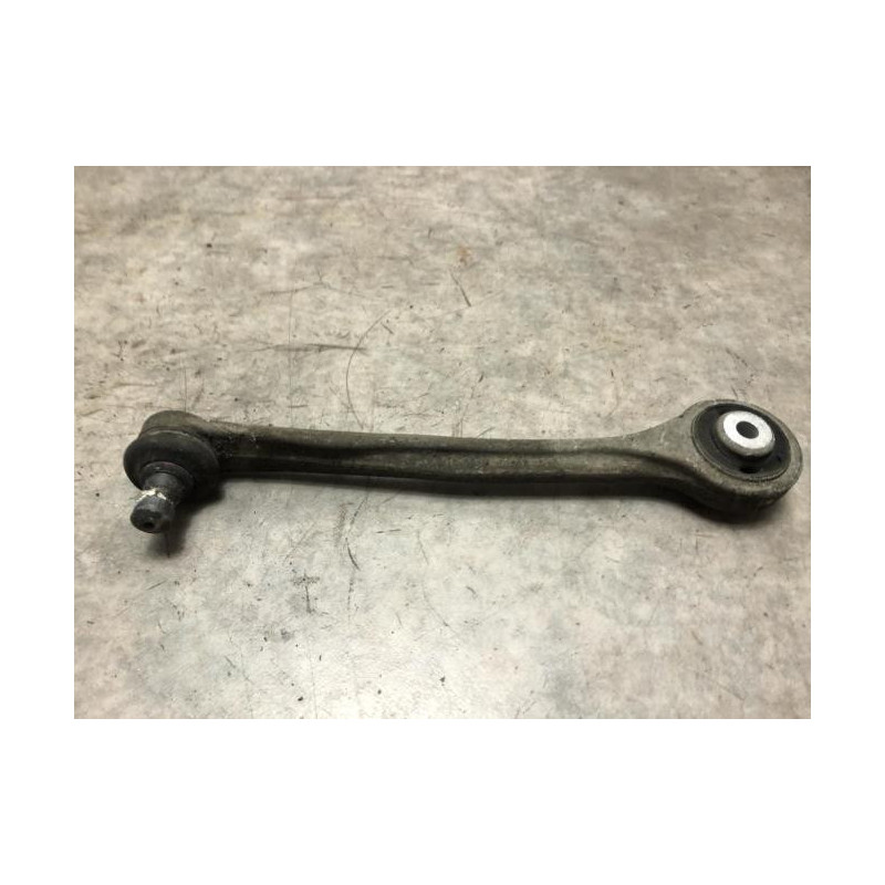 Bras de suspension superieur avant gauche AUDI A4 3 AVANT PHASE 1 BREAK d’occasion