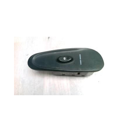 Interrupteur de leve vitre avant droit HYUNDAI COUPE 1 d’occasion