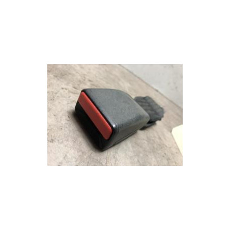 Attache ceinture arriere gauche DACIA SANDERO 2 PHASE 1 d’occasion