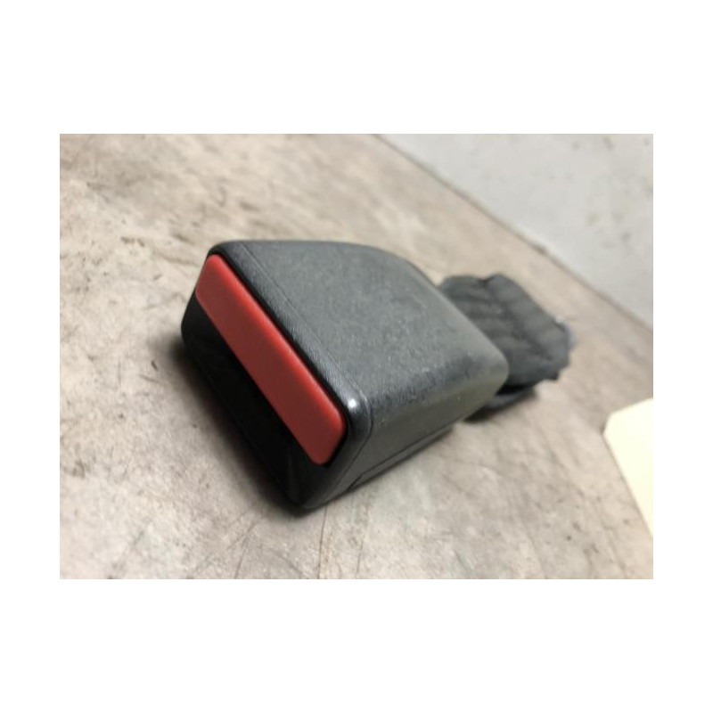 Attache ceinture arriere gauche DACIA SANDERO 2 PHASE 1 d’occasion