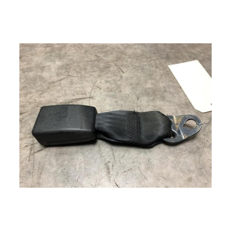 Attache ceinture arriere centrale DACIA SANDERO 2 PHASE 1 d’occasion