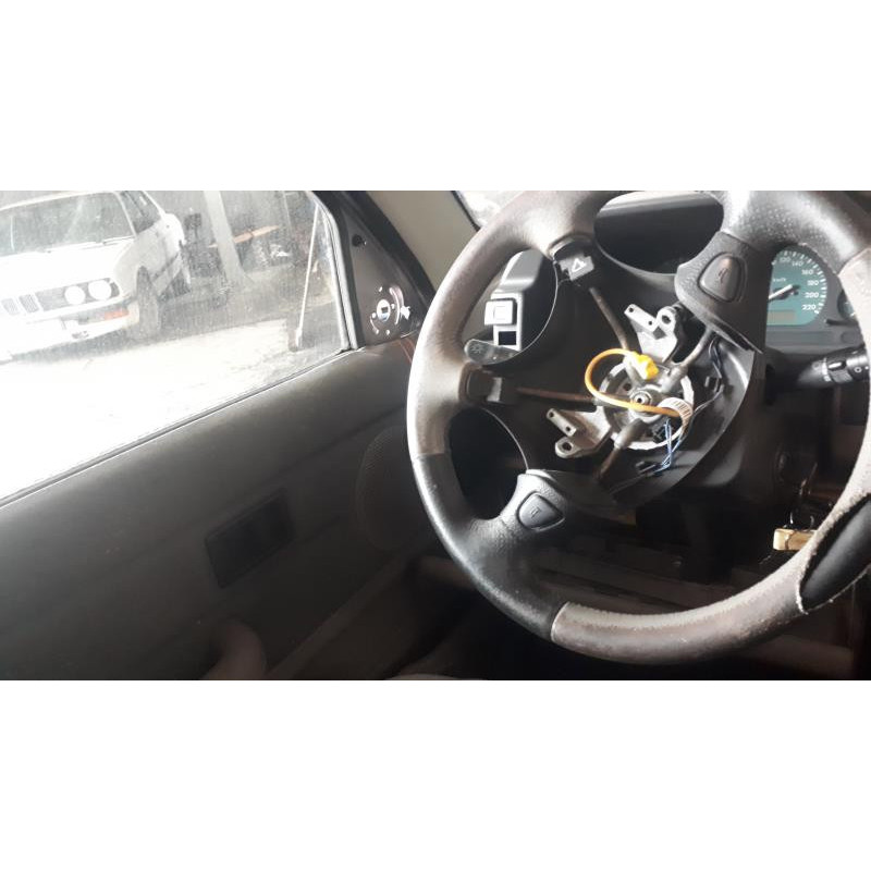 Bras essuie glace avant gauche LAND ROVER FREELANDER 1 PHASE 1 d’occasion