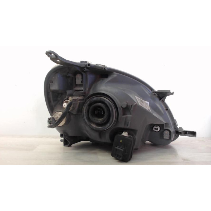 Optique avant principal gauche (feux)(phare) TOYOTA YARIS 1 PHASE 2 d’occasion