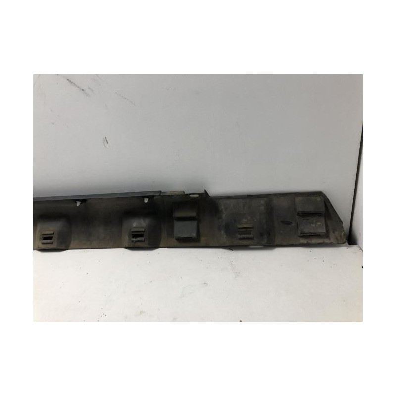 Bas de caisse droit DACIA SANDERO 2 PHASE 1 d’occasion