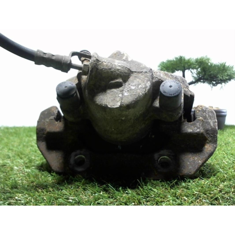 Etrier avant gauche (freinage) FORD TRANSIT CONNECT 1 PHASE 2 d’occasion