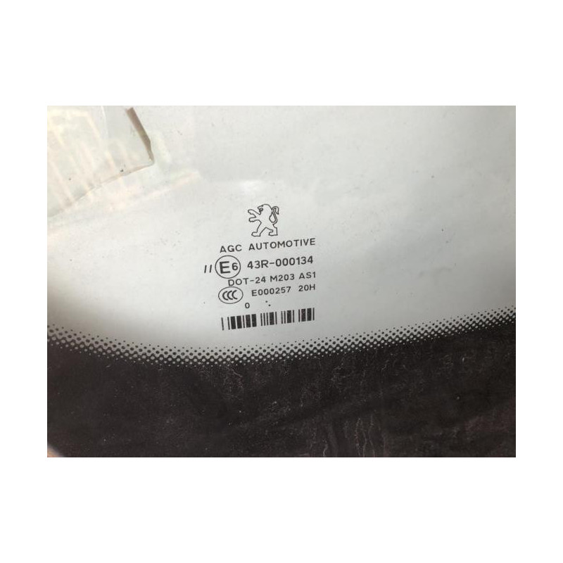 Pare brise PEUGEOT 5008 1 PHASE 1 d’occasion