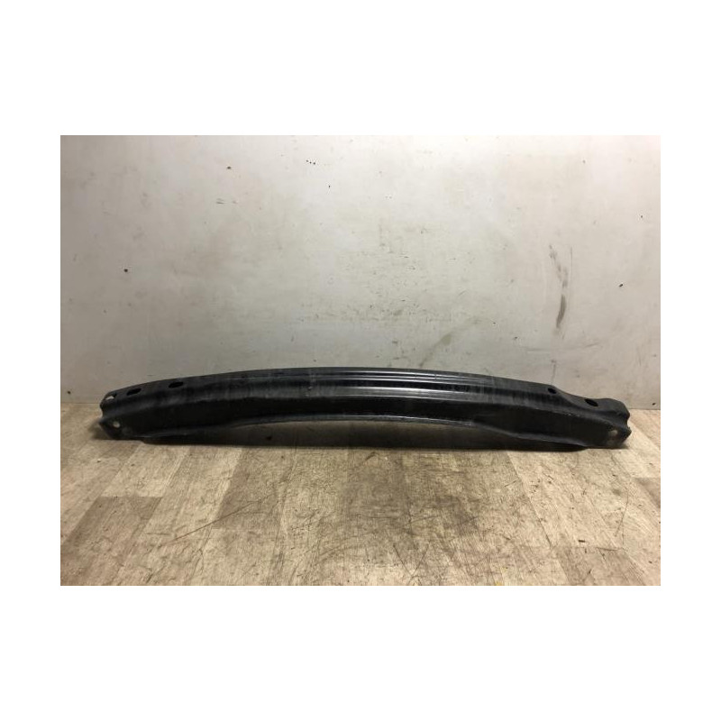 Renfort pare choc arriere (traverse) AUDI A4 3 AVANT PHASE 1 BREAK d’occasion