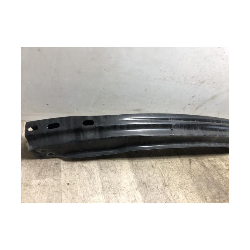 Renfort pare choc arriere (traverse) AUDI A4 3 AVANT PHASE 1 BREAK d’occasion