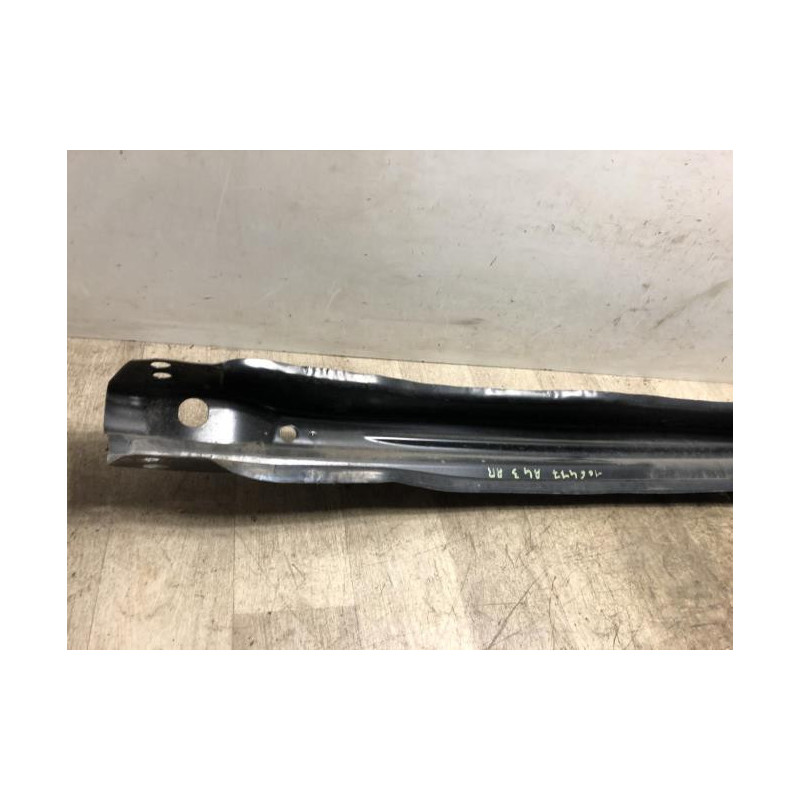 Renfort pare choc arriere (traverse) AUDI A4 3 AVANT PHASE 1 BREAK d’occasion