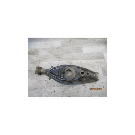 Bras de suspension arriere droit MERCEDES 190 W201 PHASE 1 d’occasion