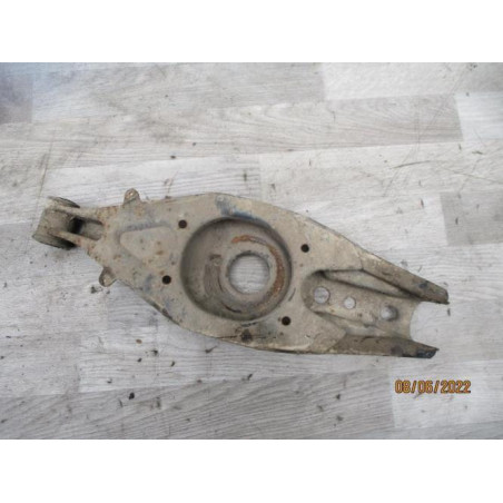Bras de suspension arriere droit MERCEDES 190 W201 PHASE 1 d’occasion