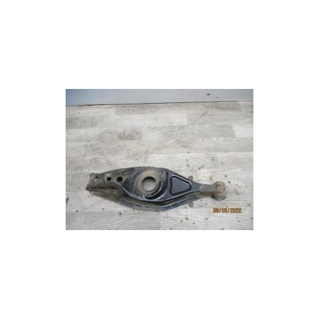 Bras de suspension arriere gauche MERCEDES 190 W201 PHASE 1 d’occasion