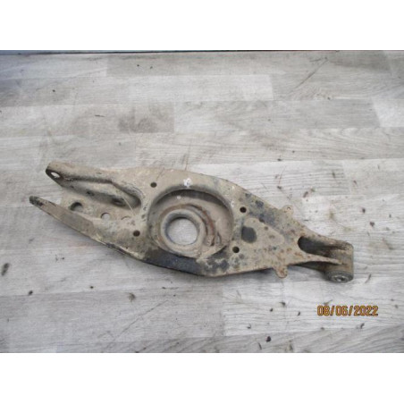 Bras de suspension arriere gauche MERCEDES 190 W201 PHASE 1 d’occasion