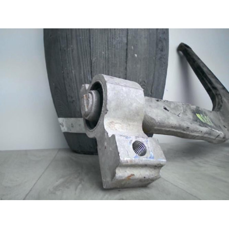 Bras de suspension arriere droit PEUGEOT 406 PHASE 1 d’occasion