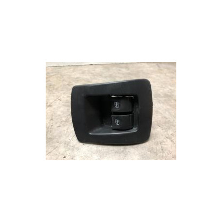 Interrupteur de leve vitre avant gauche DACIA SANDERO 2 PHASE 1 d’occasion