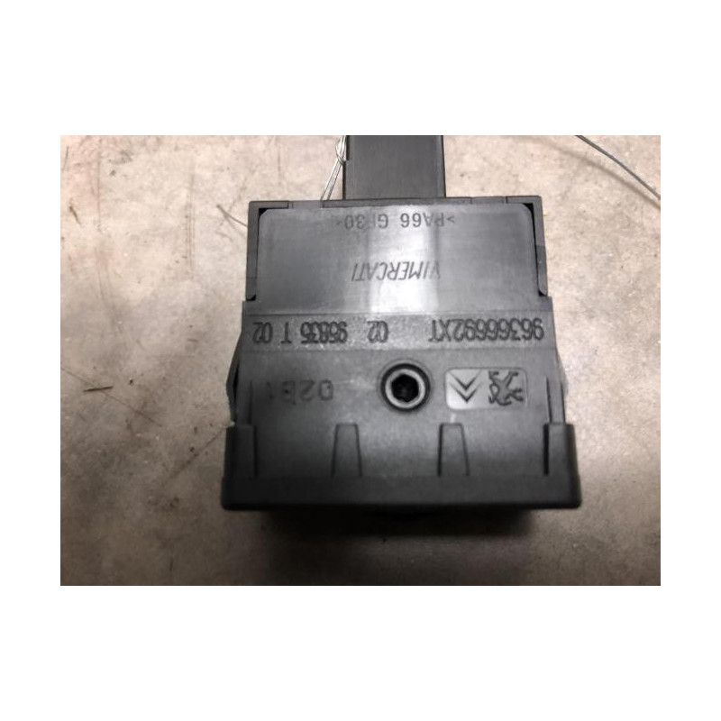 Commande de reglage hauteur de phare PEUGEOT 5008 1 PHASE 1 d’occasion