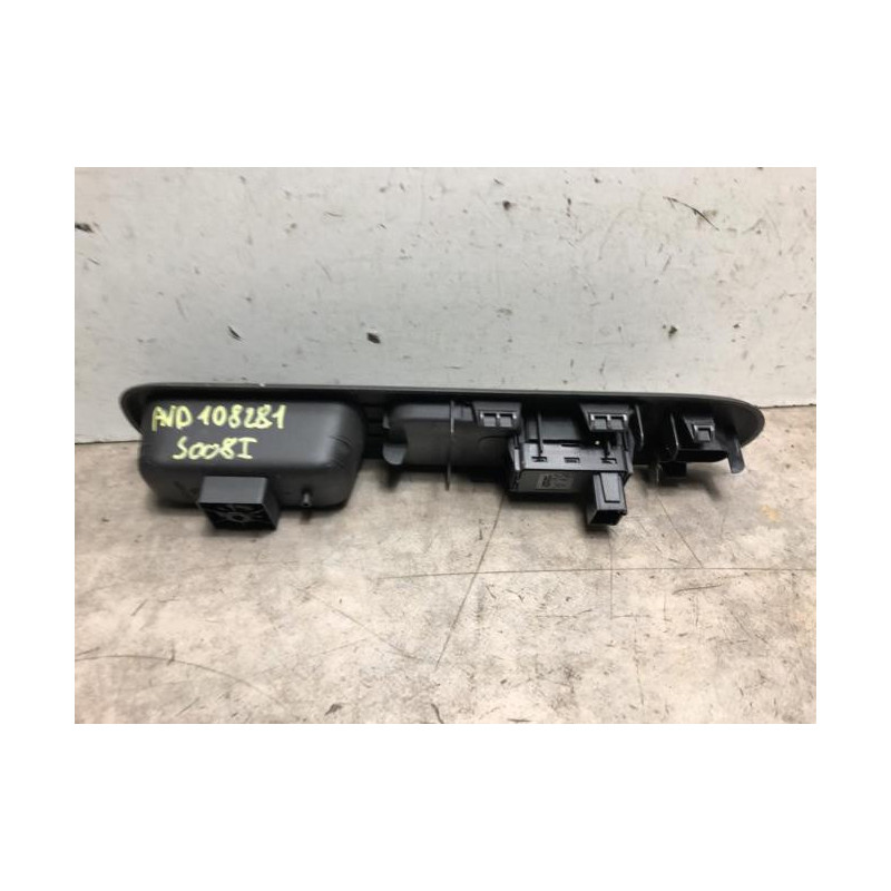 Interrupteur de leve vitre avant droit PEUGEOT 5008 1 PHASE 1 d’occasion