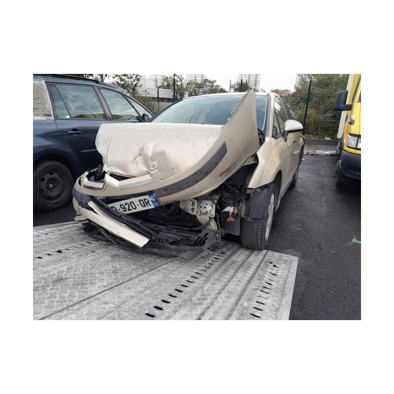 Boitier eau CITROEN C4 1 PHASE 1 d’occasion