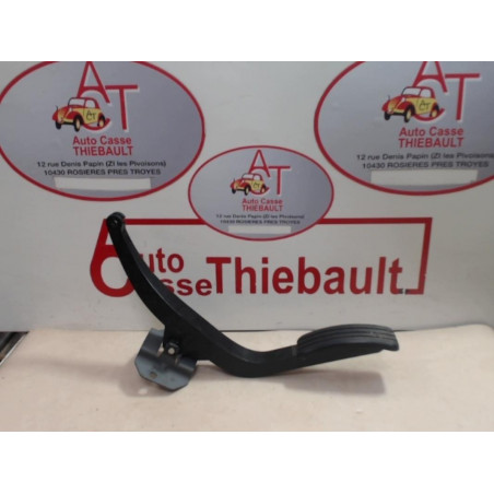 Pedalier d'embrayage DACIA SANDERO d’occasion