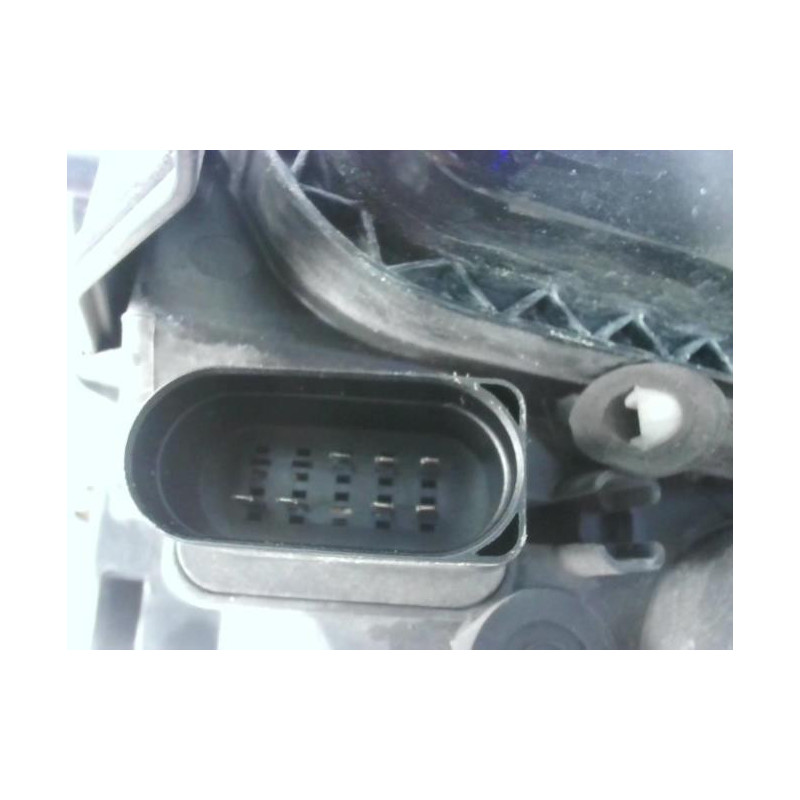 Optique avant principal droit (feux)(phare) FORD FOCUS 2 PHASE 1 d’occasion