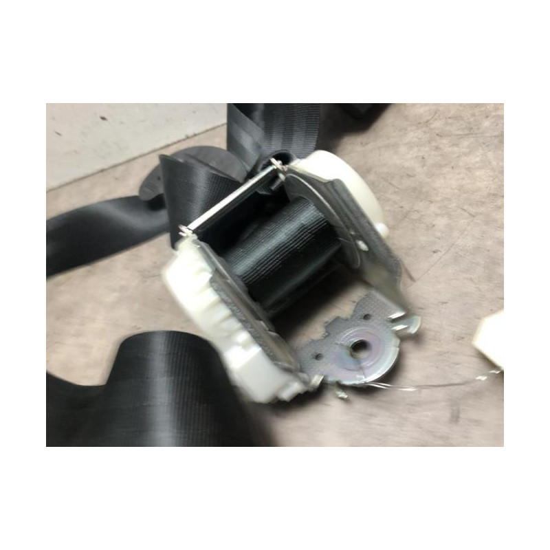 Ceinture arriere gauche troisieme ligne PEUGEOT 5008 1 PHASE 1 d’occasion