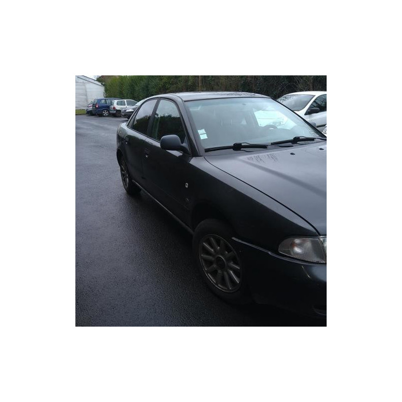 Cric AUDI A4 1 PHASE 1 d’occasion