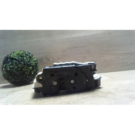 Serrure arriere droit SEAT IBIZA 4 ST PHASE 3 BREAK d’occasion