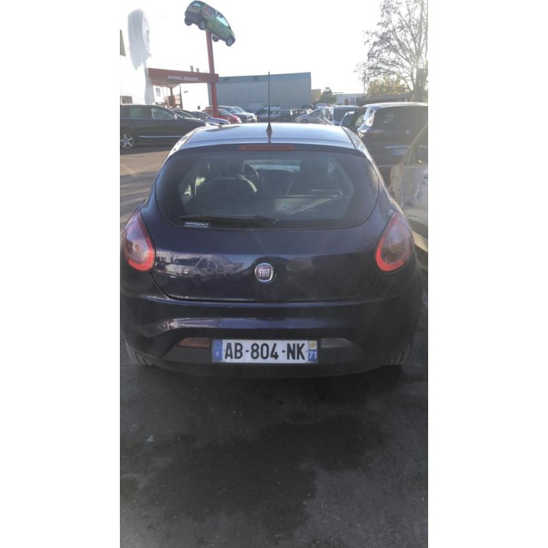 Serrure avant droit FIAT BRAVO 2 d’occasion
