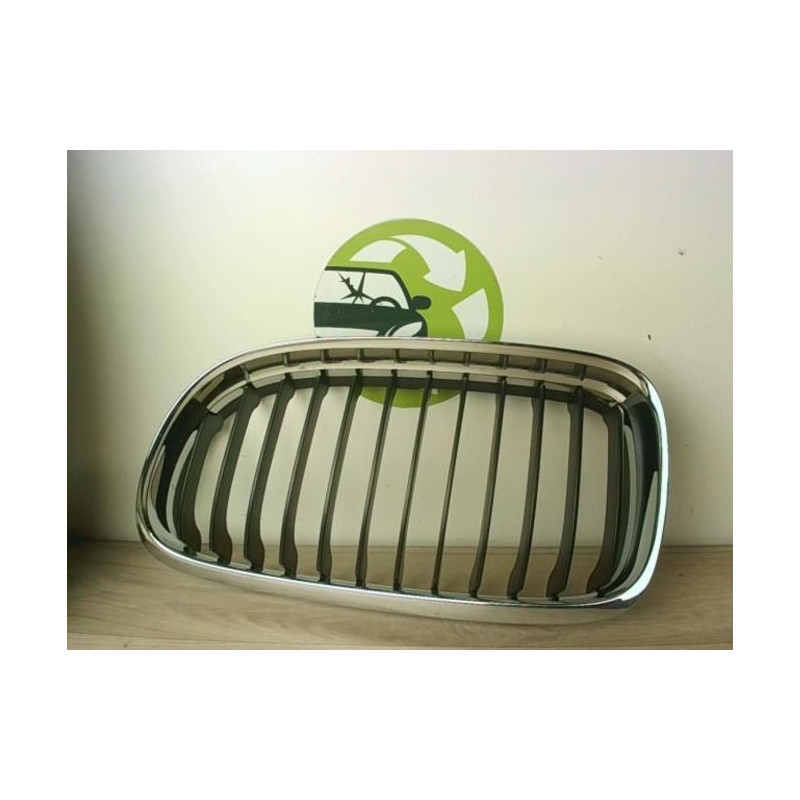 Grille de calandre gauche BMW SERIE 3 E90 PHASE 1 d’occasion