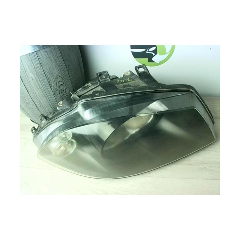 Optique avant principal droit (feux)(phare) SEAT  d’occasion