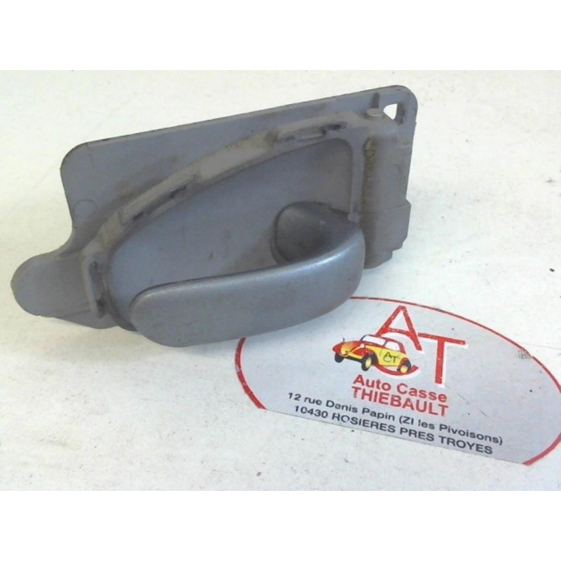 Poignee interieur avant droit CITROEN PICASSO PICA HDI d’occasion