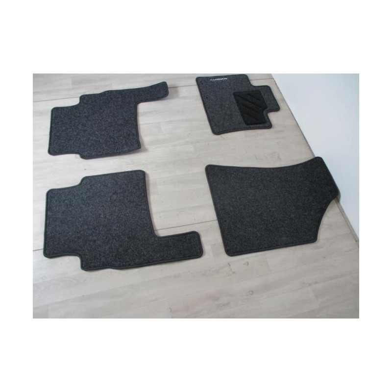 Tapis de sol KIA SORENTO 2 PHASE 1 d’occasion