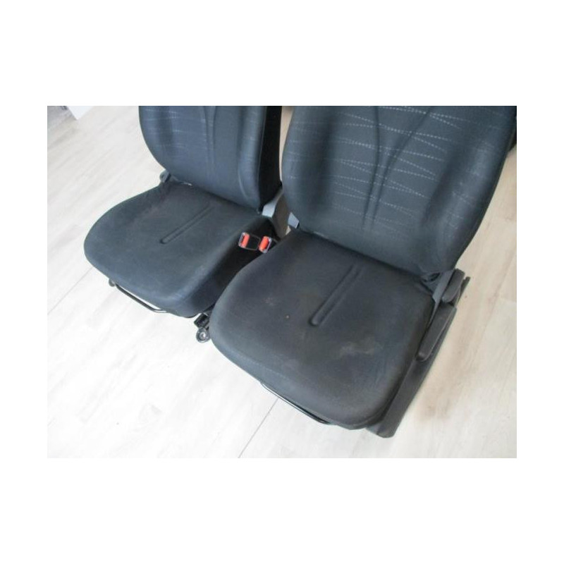 Interieur complet TOYOTA YARIS 2 PHASE 1 d’occasion