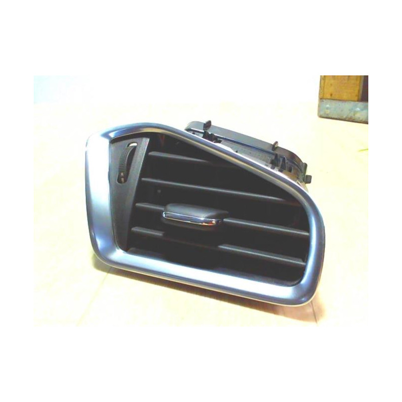 Aerateur tableau de bord avant droit CITROEN C4 2 PHASE 1 d’occasion