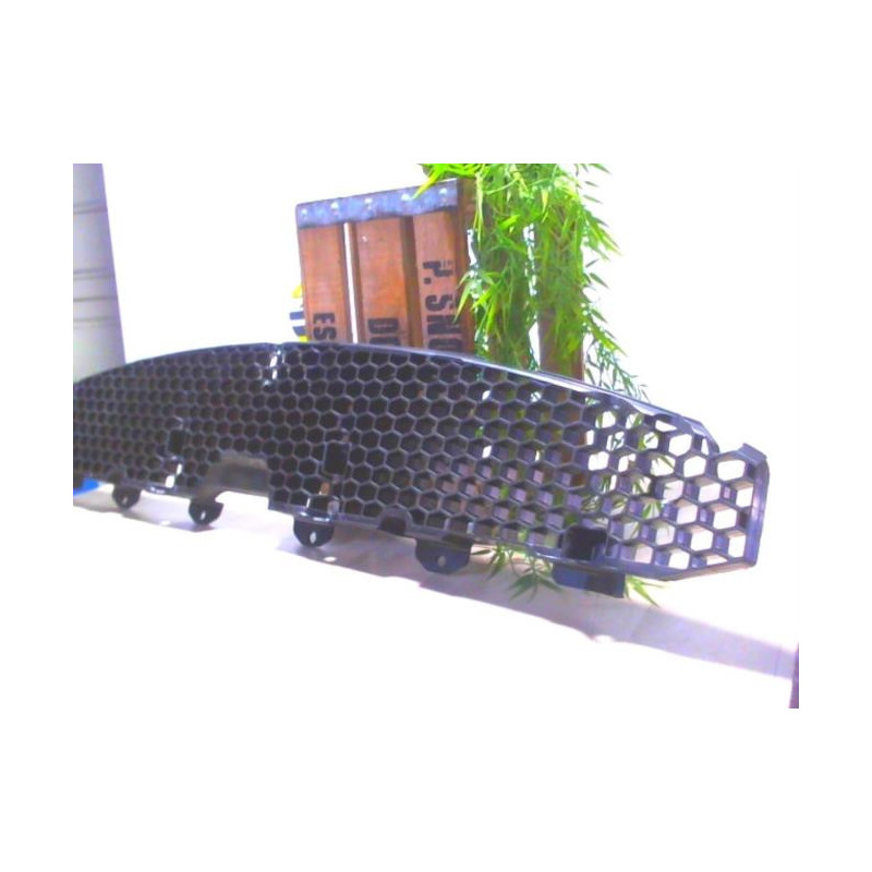 Grille de pare choc KIA CARENS 3 d’occasion