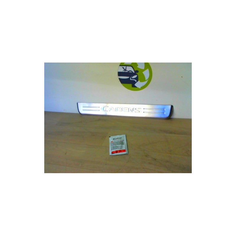 Baguette de porte arriere droite KIA  d’occasion