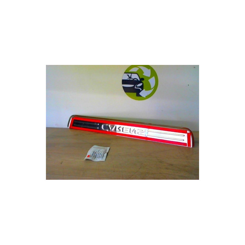 Baguette de porte avant gauche KIA  d’occasion