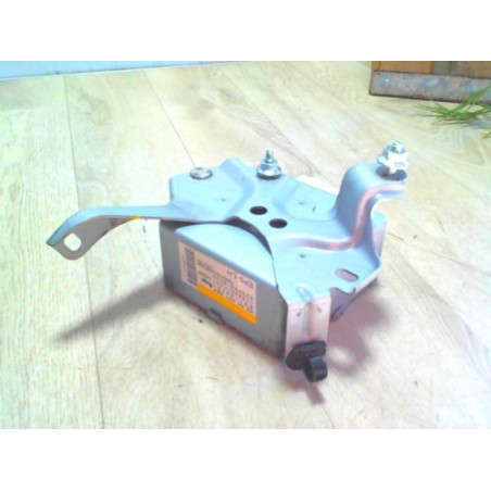 Calculateur TOYOTA YARIS 2 PHASE 1 d’occasion