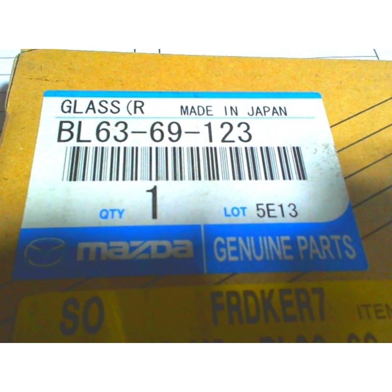 Glace retroviseur droit MAZDA 323 6 d’occasion