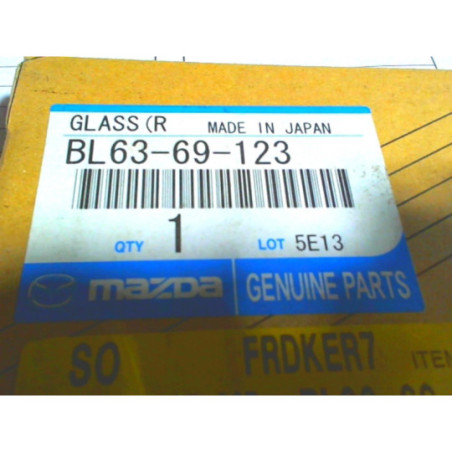 Glace retroviseur droit MAZDA 323 6 d’occasion