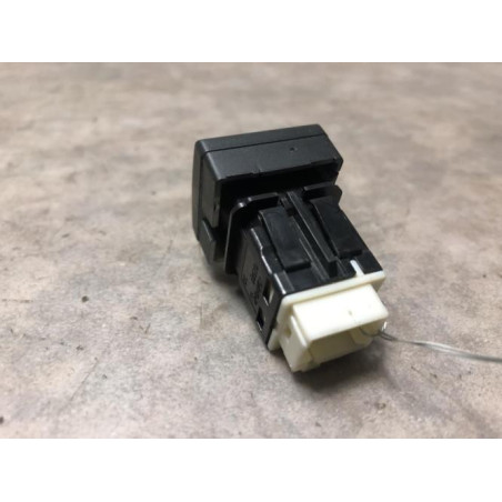 Bouton/Interrupteur PEUGEOT PARTNER 2 PHASE 2 d’occasion