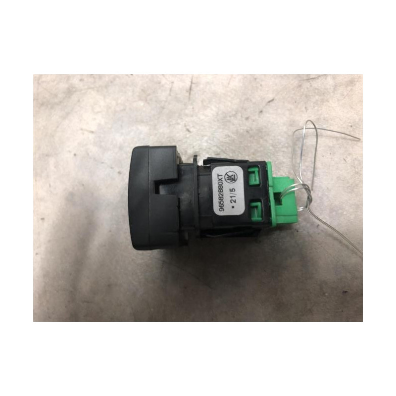 Bouton/Interrupteur PEUGEOT PARTNER 2 PHASE 2 d’occasion
