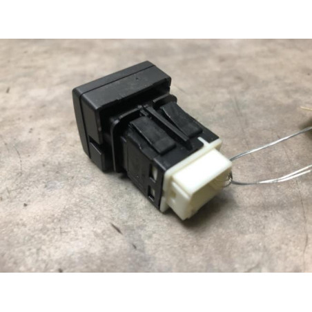 Bouton/Interrupteur PEUGEOT PARTNER 2 PHASE 2 d’occasion