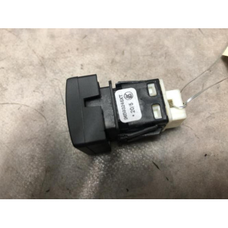 Bouton/Interrupteur PEUGEOT PARTNER 2 PHASE 2 d’occasion