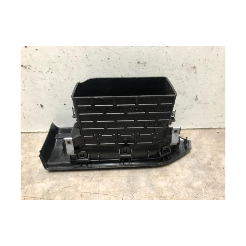 Aerateur tableau de bord avant droit DACIA SANDERO 3 d’occasion