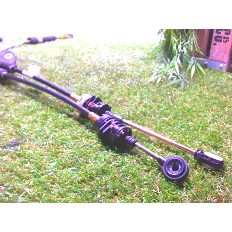 Cable embrayage FORD FOCUS 1 BREAK d’occasion