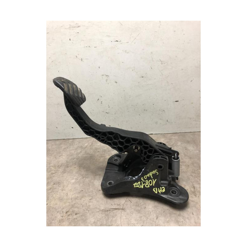 Pedalier d'embrayage DACIA SANDERO 3 d’occasion