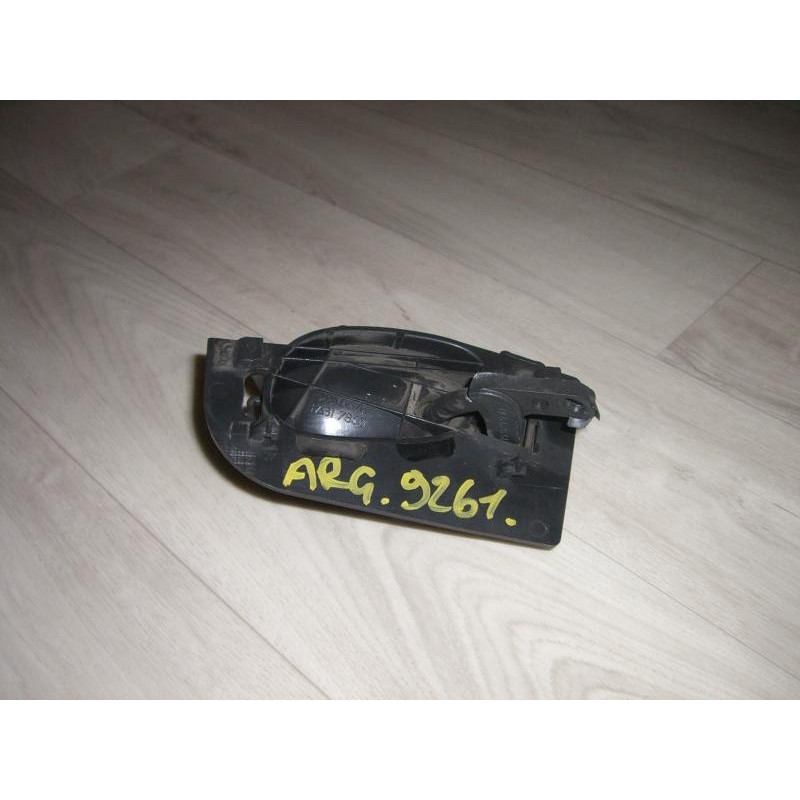 Poignee interieur arriere gauche PEUGEOT 206 PHASE 1 d’occasion
